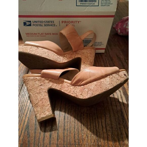 7.5 Adrienne Vittadini Yancy Tan Peep Toe Platform Chunky High Heel Dress Shoes - Picture 5 of 7